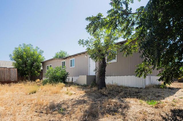 1080 Best Road, Hollister, CA 95023