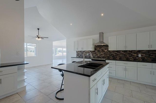 1080 Best Road, Hollister, CA 95023