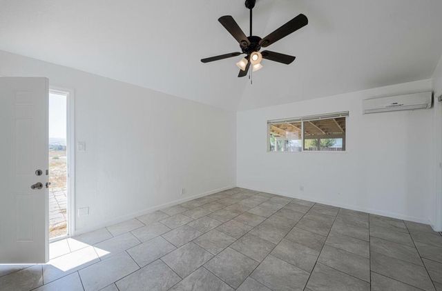 1080 Best Road, Hollister, CA 95023