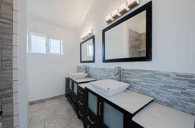 1080 Best Road, Hollister, CA 95023