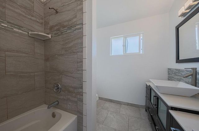 1080 Best Road, Hollister, CA 95023