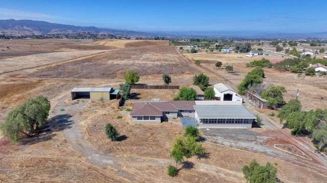1080 Best Road, Hollister, CA 95023