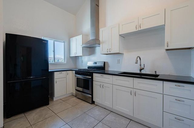 1080 Best Road, Hollister, CA 95023