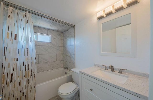 1080 Best Road, Hollister, CA 95023