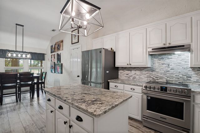 18584 County Road 543, Nevada, TX 75173