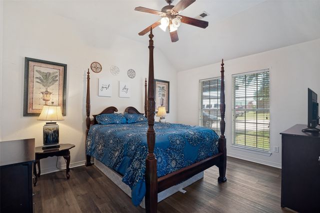 18584 County Road 543, Nevada, TX 75173