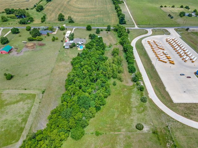 18584 County Road 543, Nevada, TX 75173