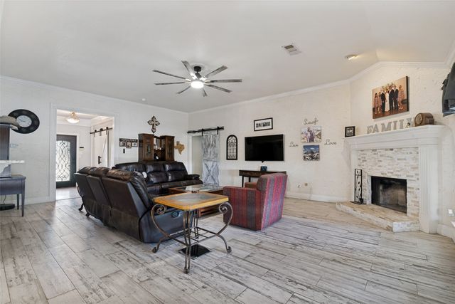 18584 County Road 543, Nevada, TX 75173