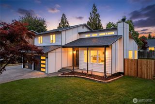 21838 SE 271th Place, Maple Valley, WA 98038
