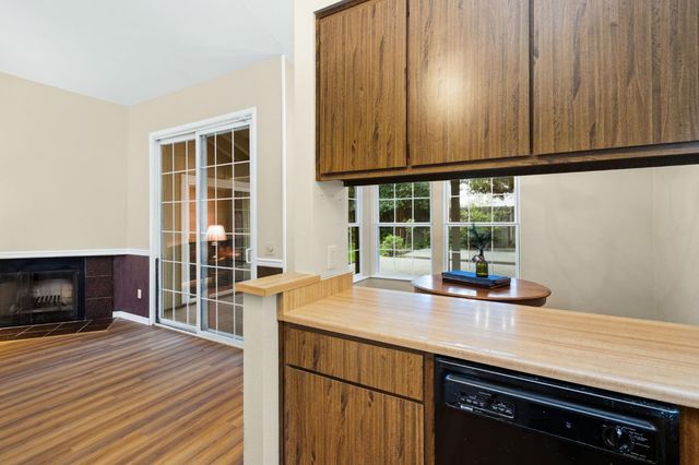 2948 Janet Dr, West Sacramento, CA 95691