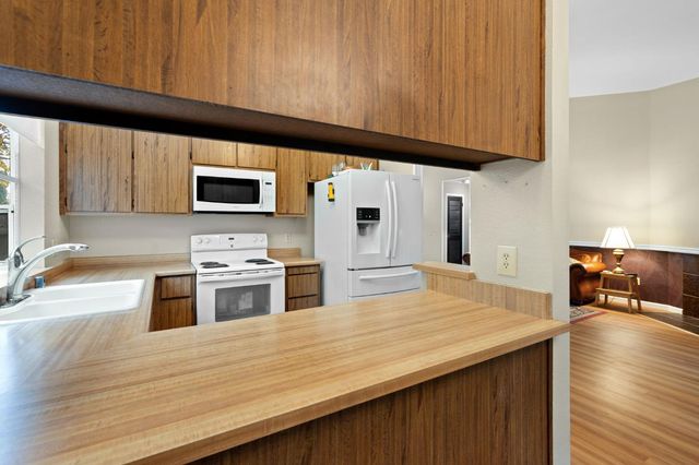 2948 Janet Dr, West Sacramento, CA 95691