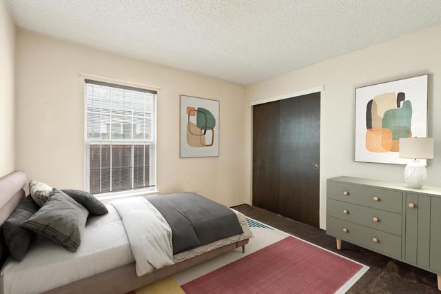 2948 Janet Dr, West Sacramento, CA 95691