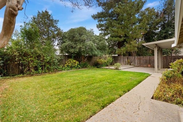 2948 Janet Dr, West Sacramento, CA 95691