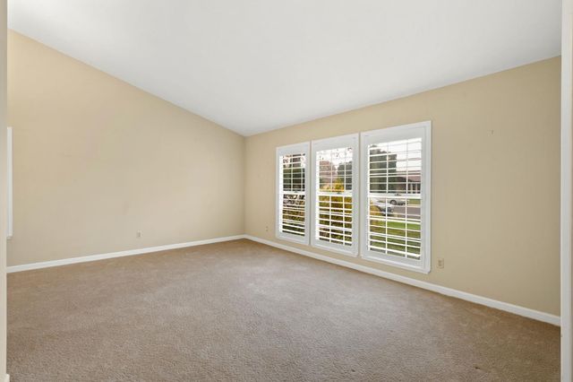 2948 Janet Dr, West Sacramento, CA 95691