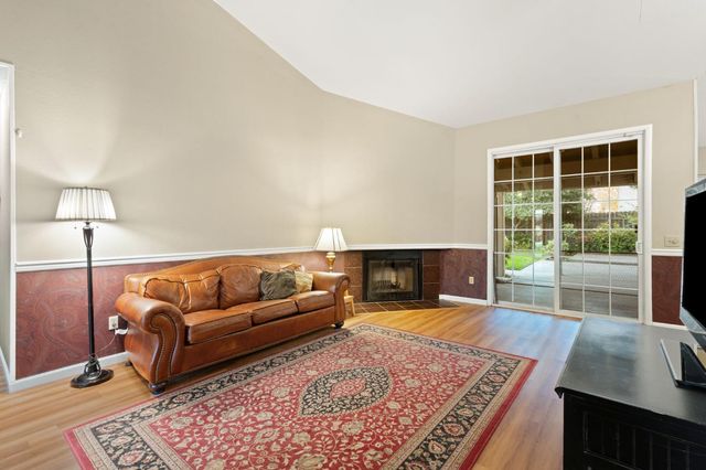 2948 Janet Dr, West Sacramento, CA 95691