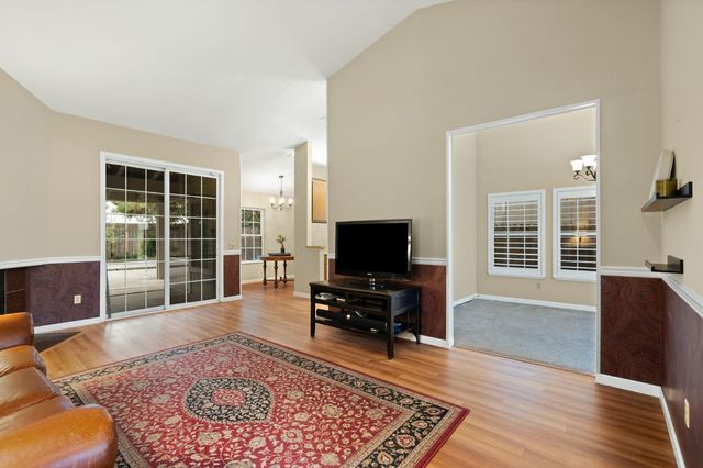 2948 Janet Dr, West Sacramento, CA 95691