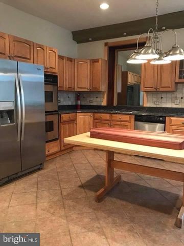 450 SEVILLE ST, Philadelphia, PA 19128