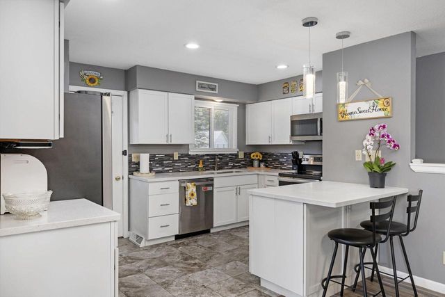 668 Wagon DRIVE, West Salem, WI 54669