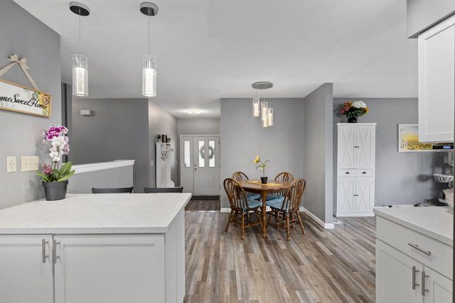 668 Wagon DRIVE, West Salem, WI 54669