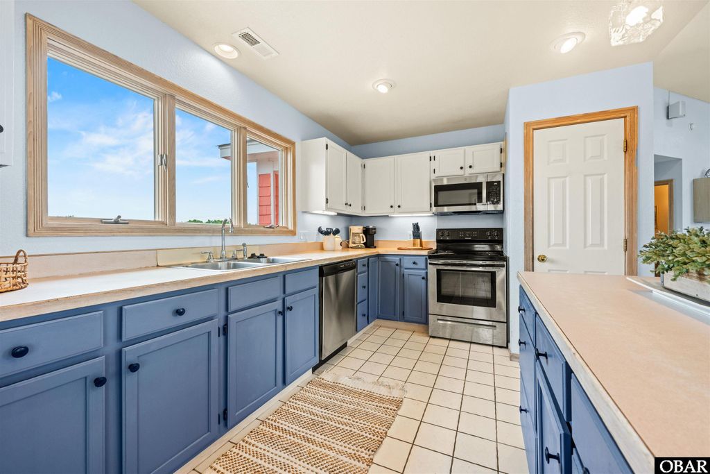 Image 15 of property listing at 903 Windward Way Unit: Lot 15, Corolla, NC 27927