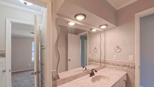 1113 BENNETT Drive, Dumas, TX 79029