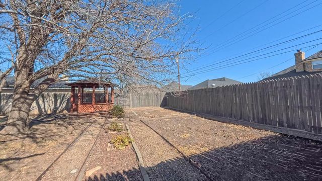 1113 BENNETT Drive, Dumas, TX 79029