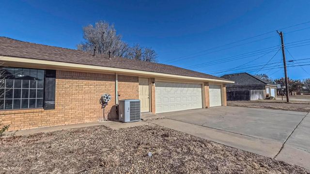 1113 BENNETT Drive, Dumas, TX 79029