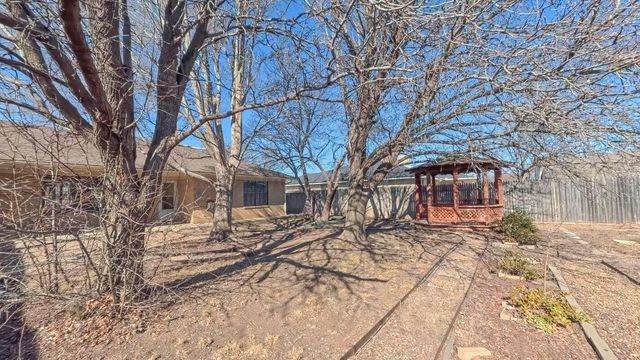1113 BENNETT Drive, Dumas, TX 79029