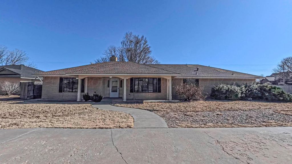 1113 BENNETT Drive, Dumas, TX 79029