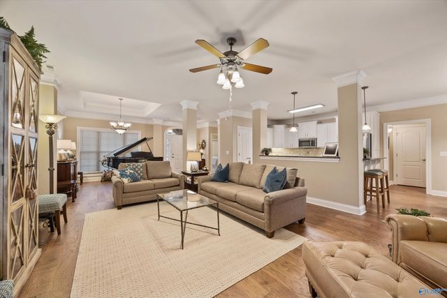 2939 Eastern Shore Drive, Owens Cross Roads, AL 35763