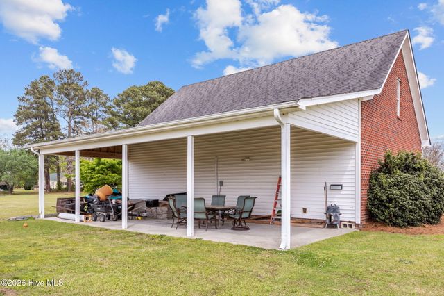3076 Black Jack Simpson Road, Greenville, NC 27858