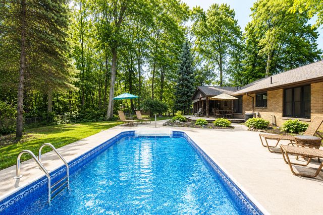3140 Happy Valley Road, Summit Twp, MI 49203