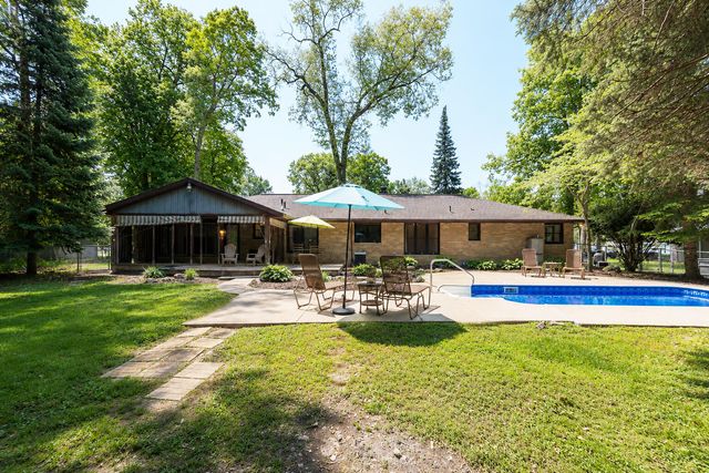 3140 Happy Valley Road, Summit Twp, MI 49203