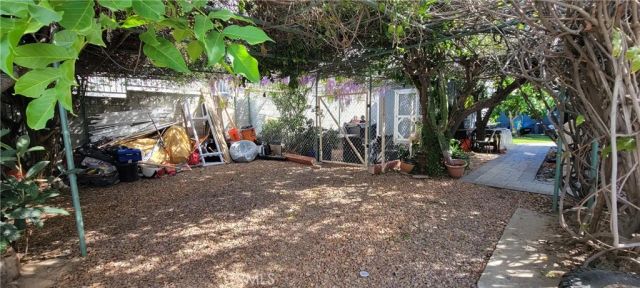 6467 Woodley, Van Nuys, CA 91406