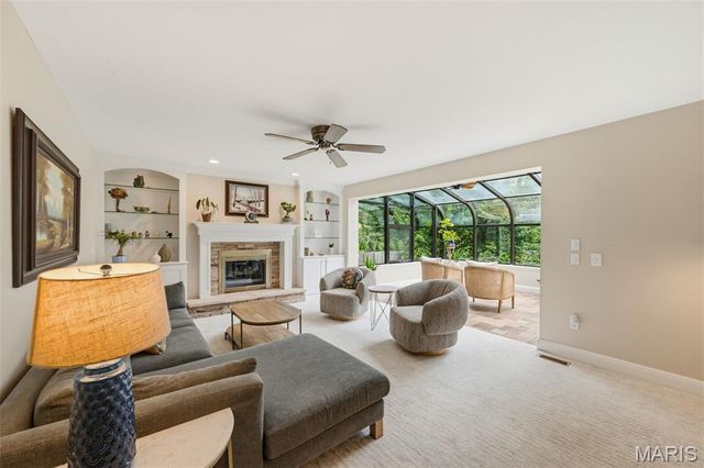 12906 Kings Row Lane, Unincorporated, MO 63146