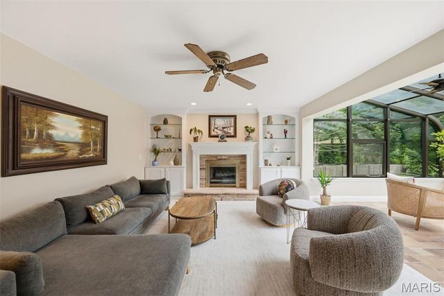12906 Kings Row Lane, Unincorporated, MO 63146