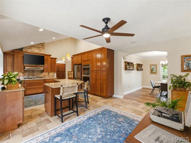 12906 Kings Row Lane, Unincorporated, MO 63146