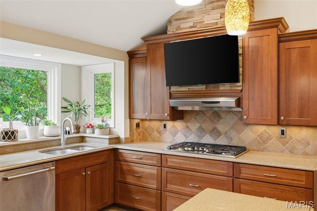 12906 Kings Row Lane, Unincorporated, MO 63146