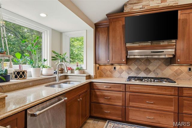 12906 Kings Row Lane, Unincorporated, MO 63146