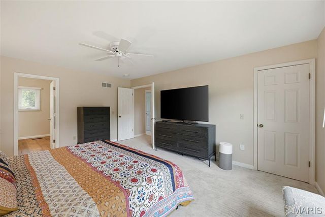 12906 Kings Row Lane, Unincorporated, MO 63146
