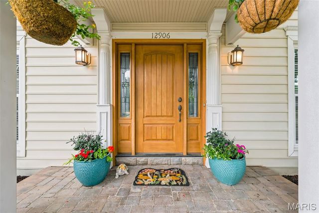 12906 Kings Row Lane, Unincorporated, MO 63146