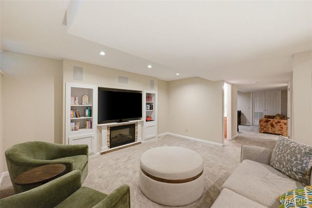 12906 Kings Row Lane, Unincorporated, MO 63146