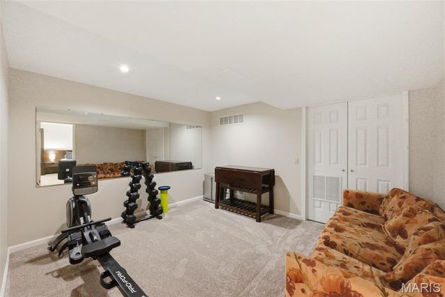 12906 Kings Row Lane, Unincorporated, MO 63146