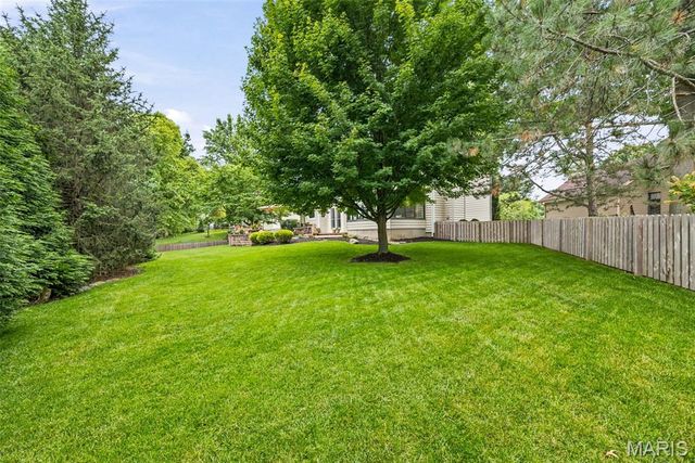 12906 Kings Row Lane, Unincorporated, MO 63146
