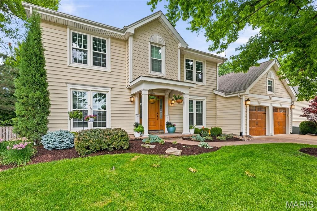 12906 Kings Row Lane, Unincorporated, MO 63146