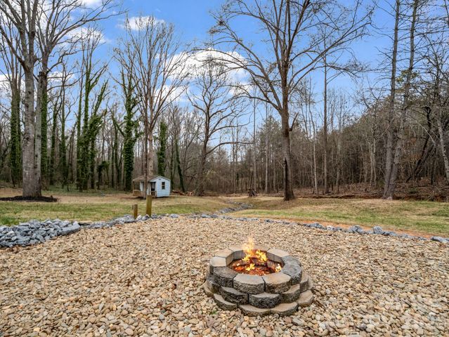 315 Walker Store Road, Ellenboro, NC 28040