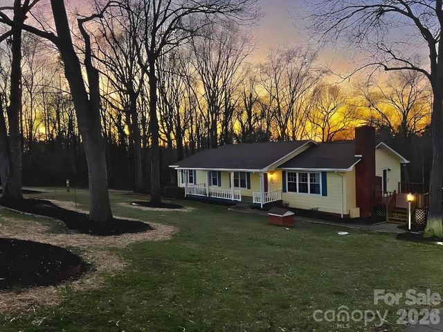 315 Walker Store Road, Ellenboro, NC 28040