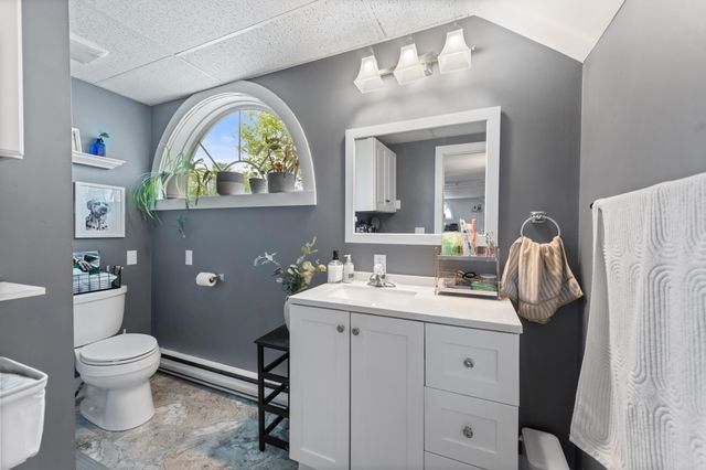 459 Lake Street, Bristol, NH 03222