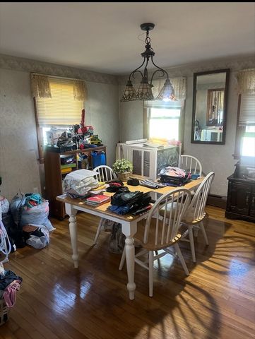 28 Barbara Rd, Taunton, MA 02780