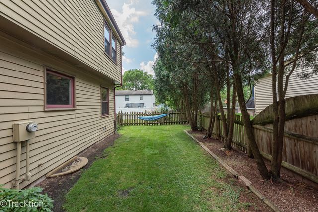 345 S Birchwood Drive, Naperville, IL 60540